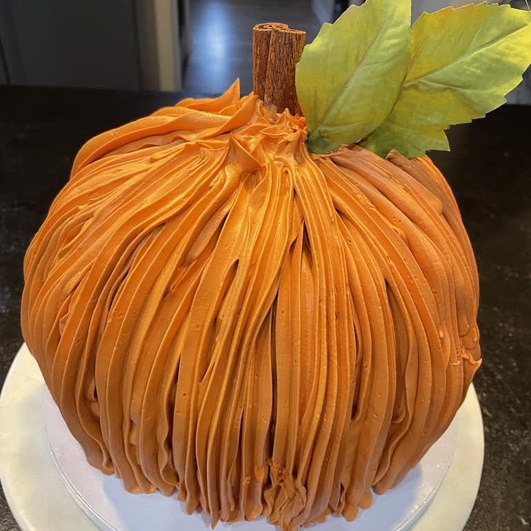 LAYERS OF LOVE VEGAN CAKES | PUMPKIN CAKE