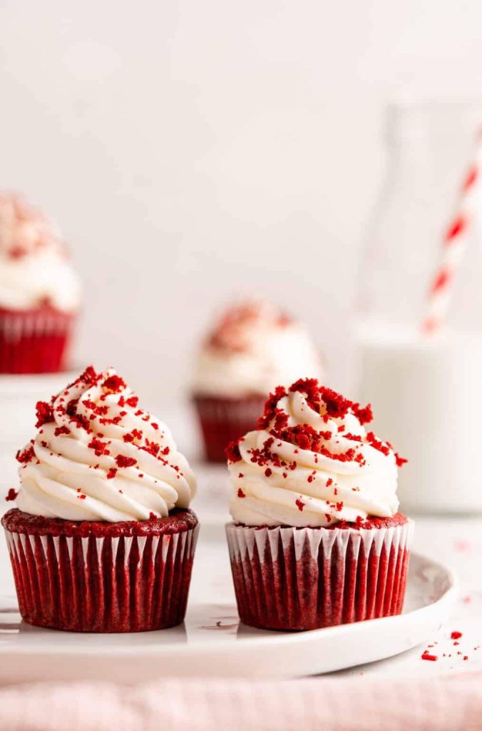LAYERS OF LOVEE VEGAN CAKES