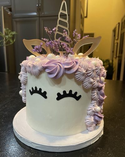 LAYERS OF LOVE VEGAN CAKES | LASHES